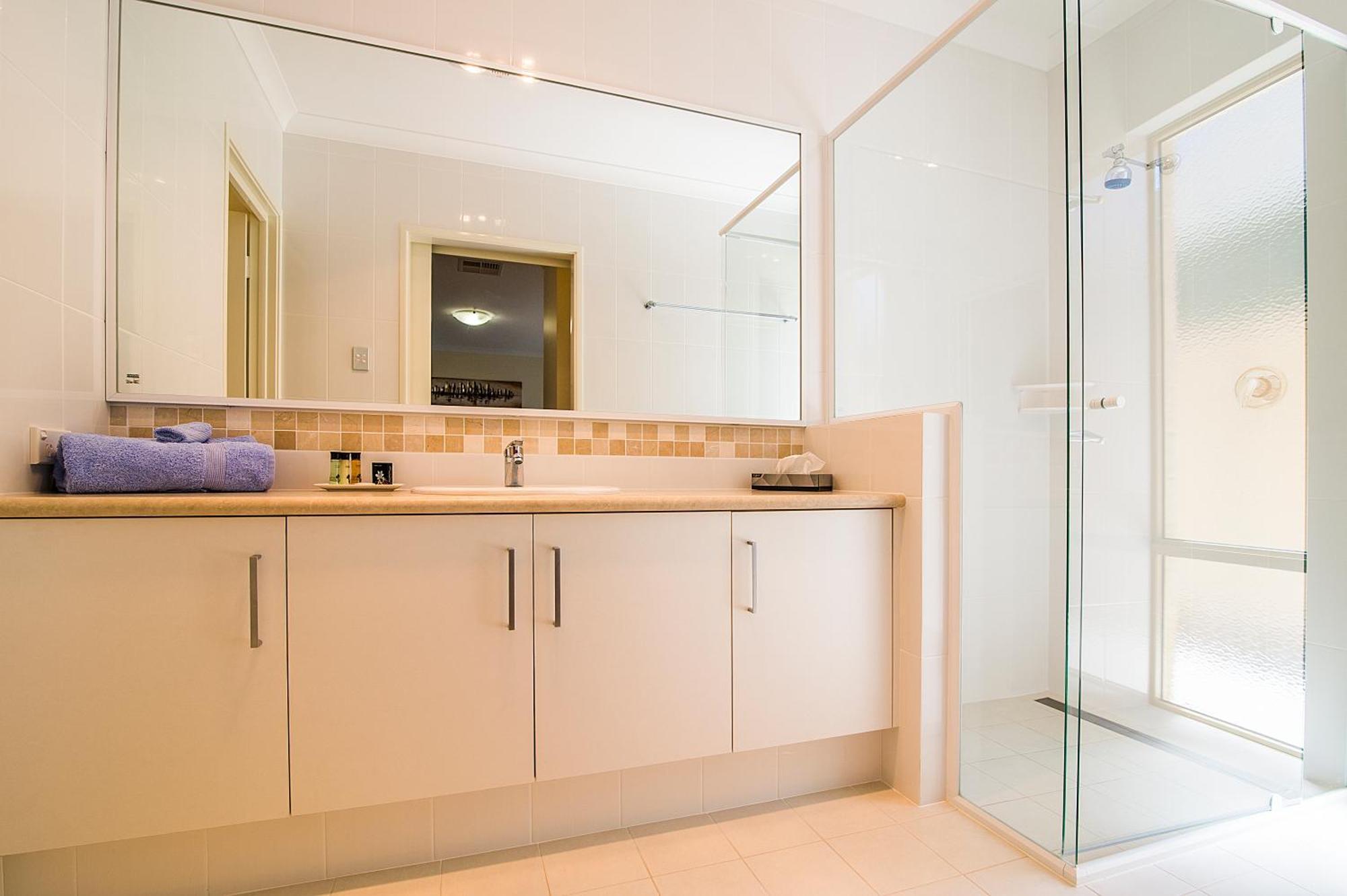 Busselton Holiday Home Bagian luar foto